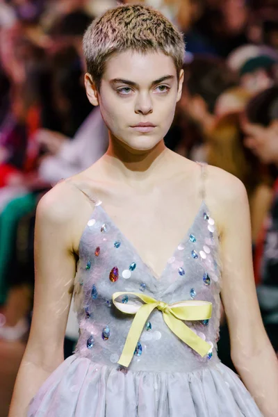 Look 39